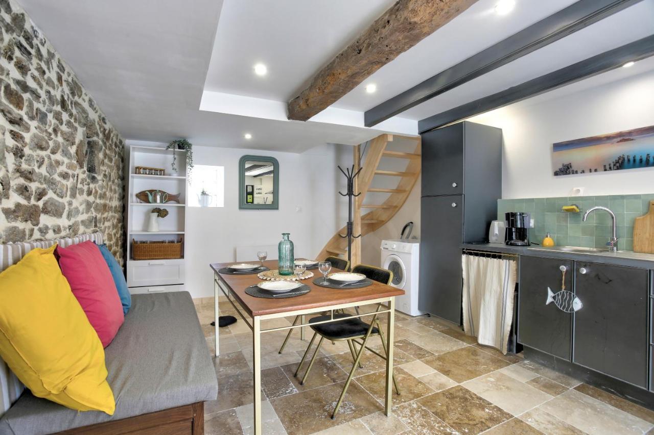 La Quinardais - Charmante Maison Avec Terrasse Saint-Samson-sur-Rance Exterior foto