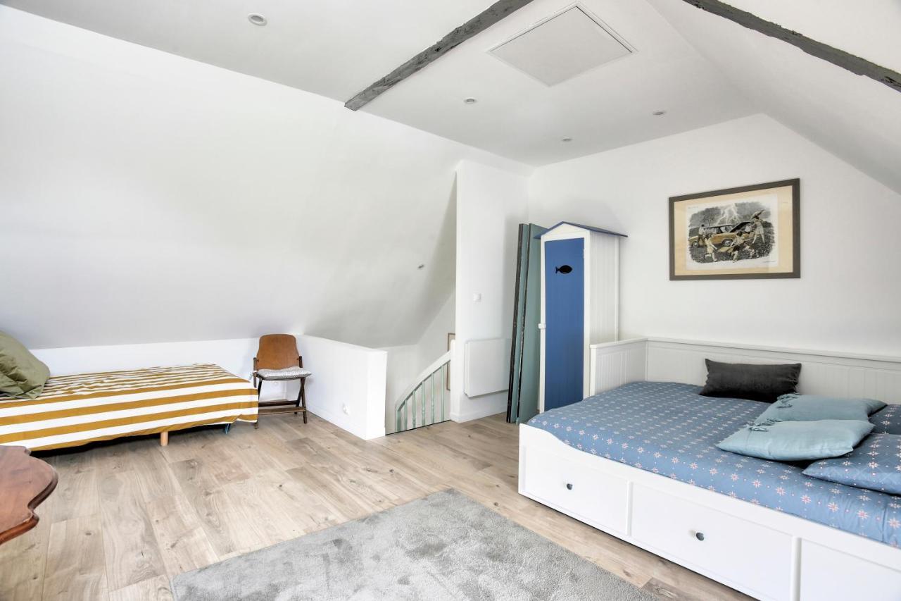 La Quinardais - Charmante Maison Avec Terrasse Saint-Samson-sur-Rance Exterior foto